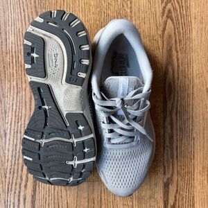 Brooks Ghost 14 - Women's 8.5 D (wide), Gray